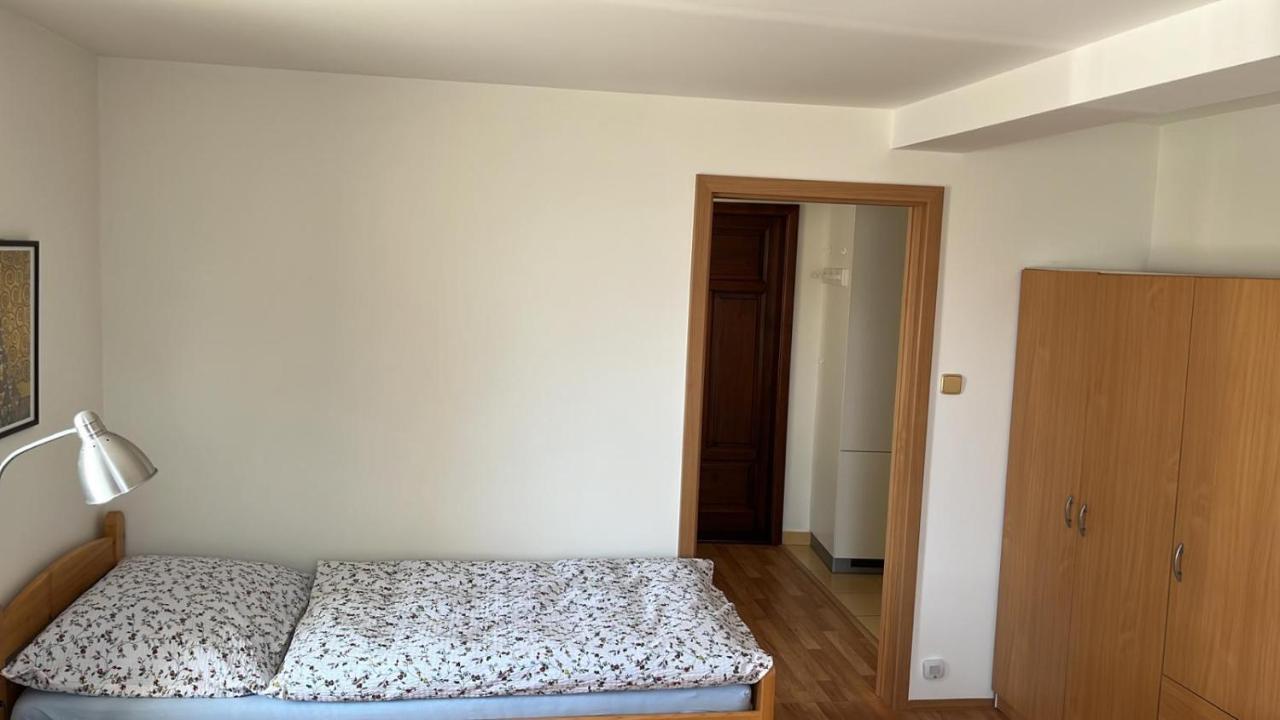 Apartman Hotel Vomocil Bystre Exterior foto